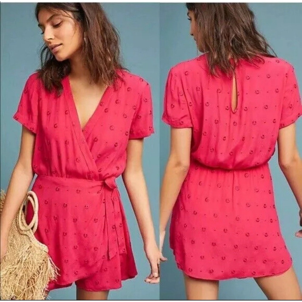 Anthropologie Ett:Twa Greenbrier Embroidered Romper XS Hot Pink‎ Red V-Neck Wrap